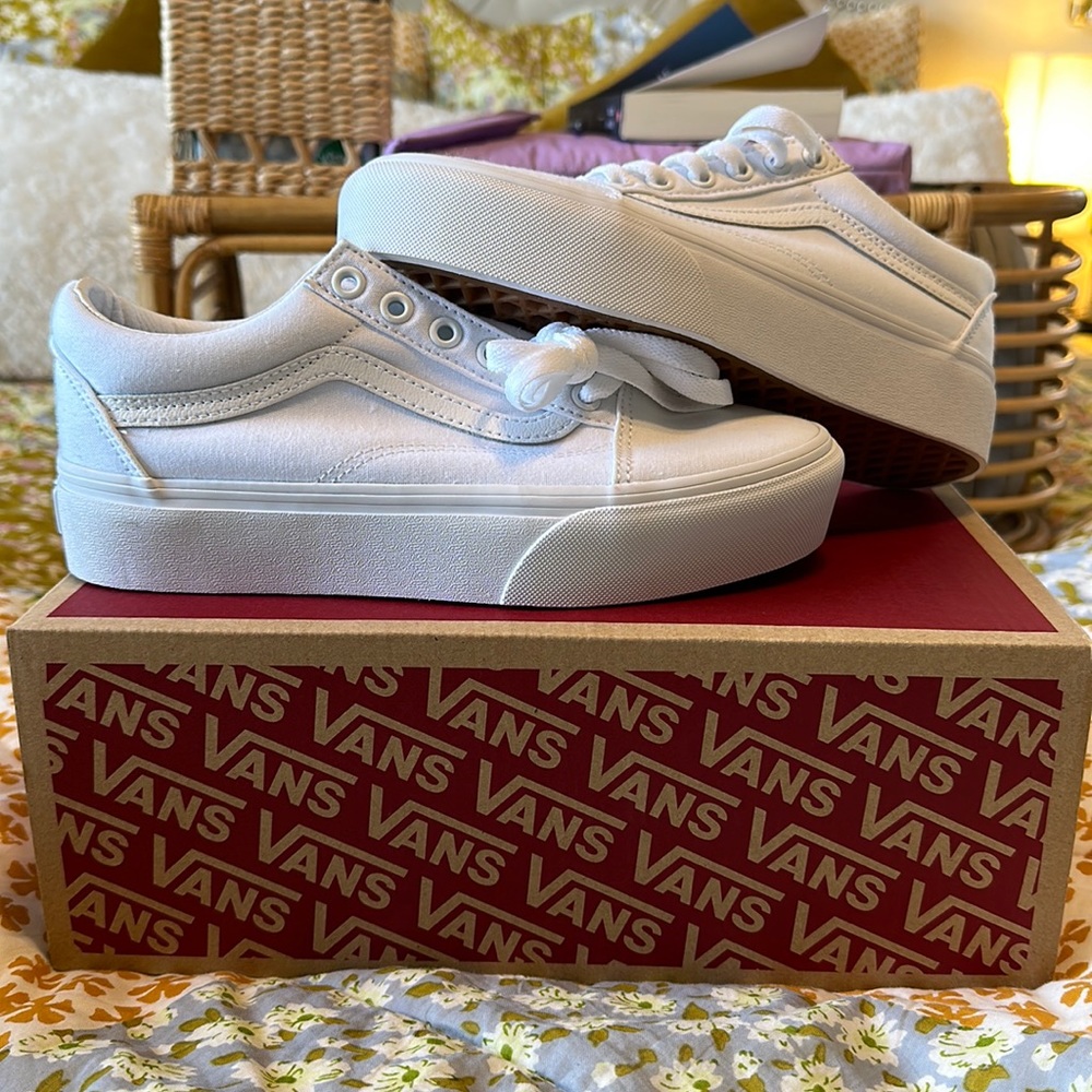 Brand New Vans Old Skool Platforms